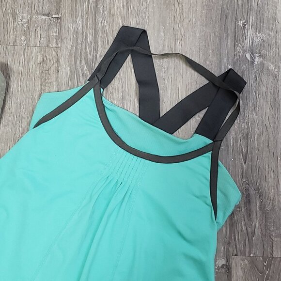 Lululemon * Awareness Tank * Mint Green Aqua * 8 - Picture 2 of 9
